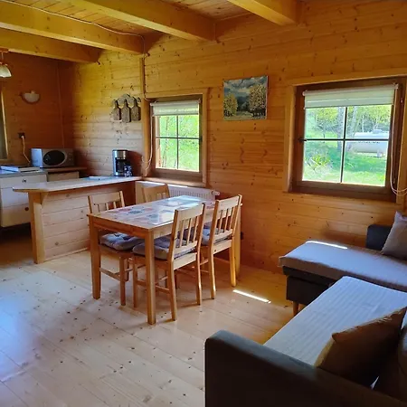 W Gorach Lodge *